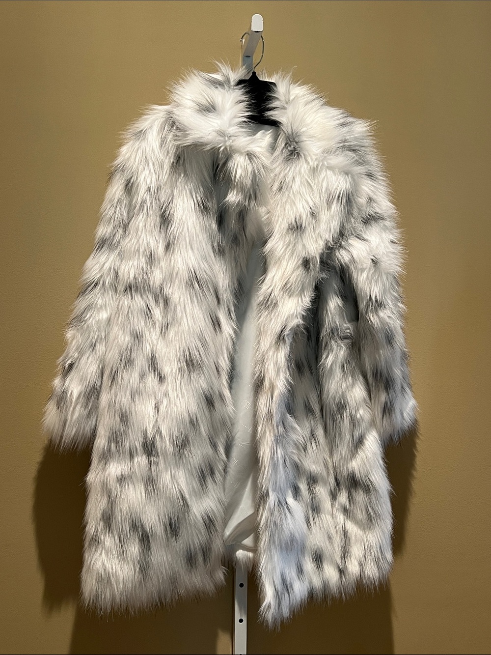 EDGII White and Silver Faux Fur Teddy Jacket